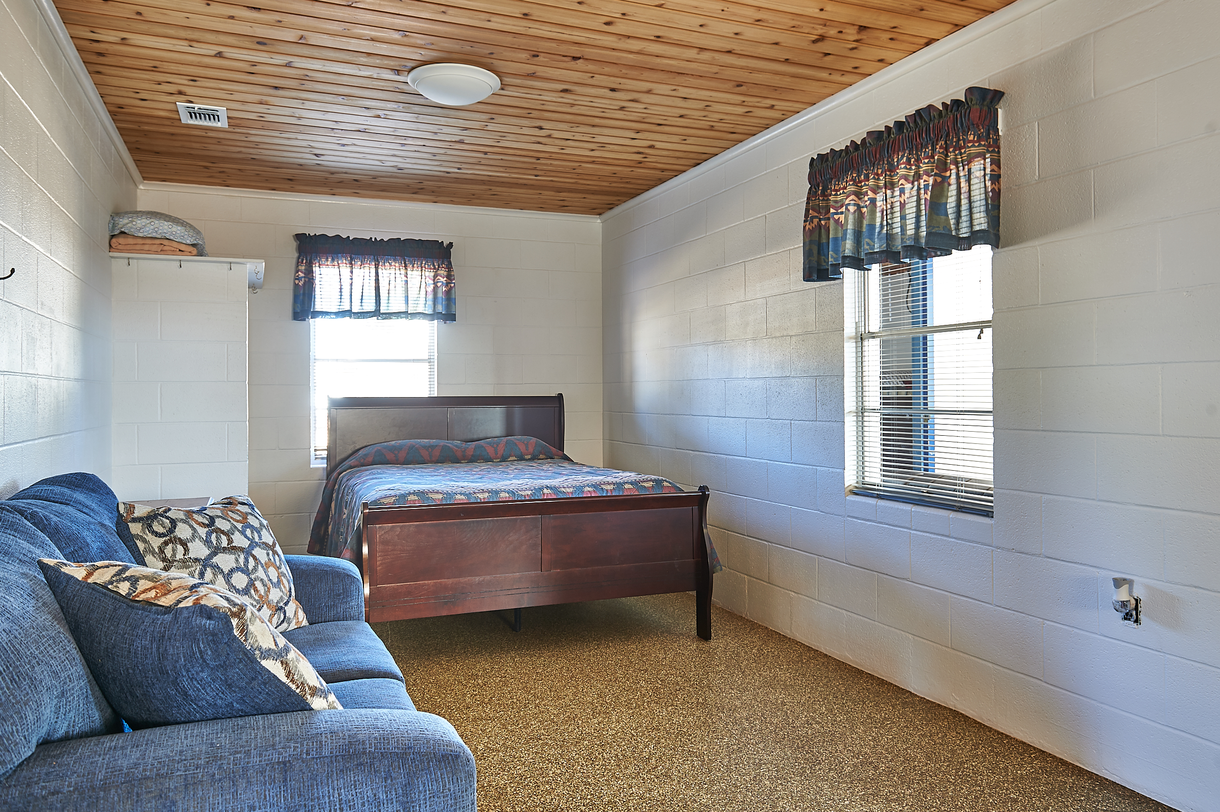 Whitetail Deer Cabin Comfort and Clean
